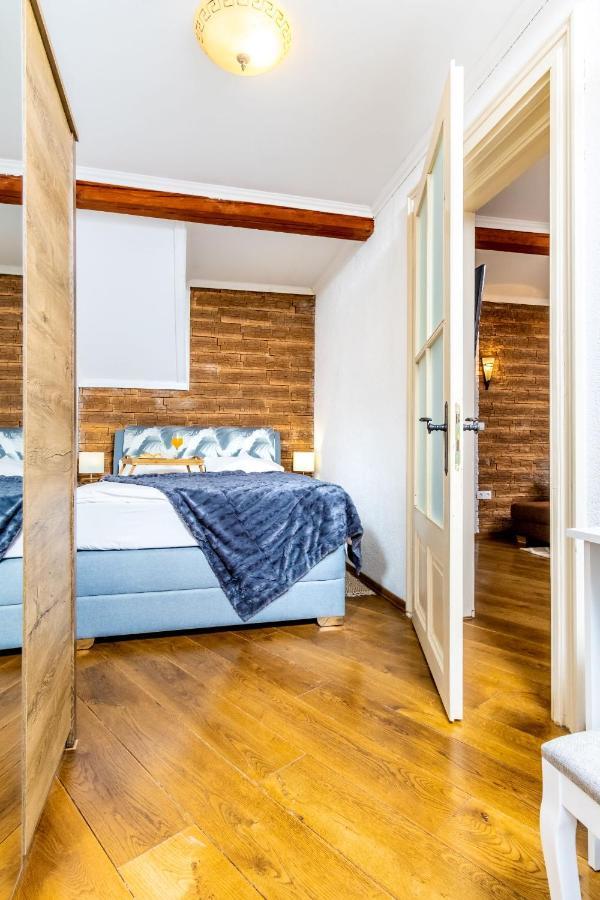 Appartement Zollus House Tvrđa à Osijek Extérieur photo