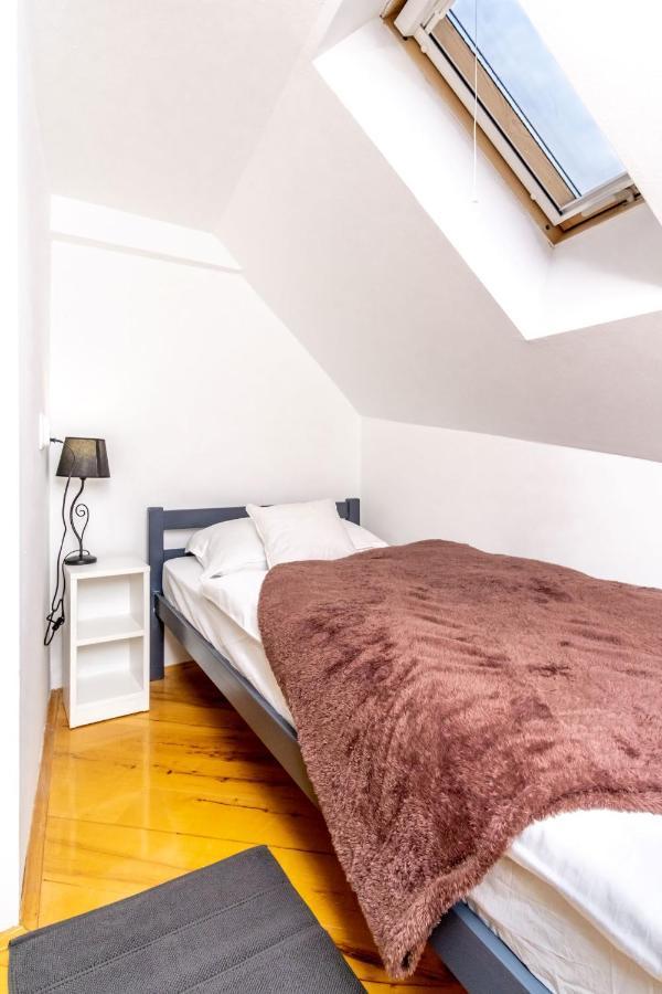 Appartement Zollus House Tvrđa à Osijek Extérieur photo
